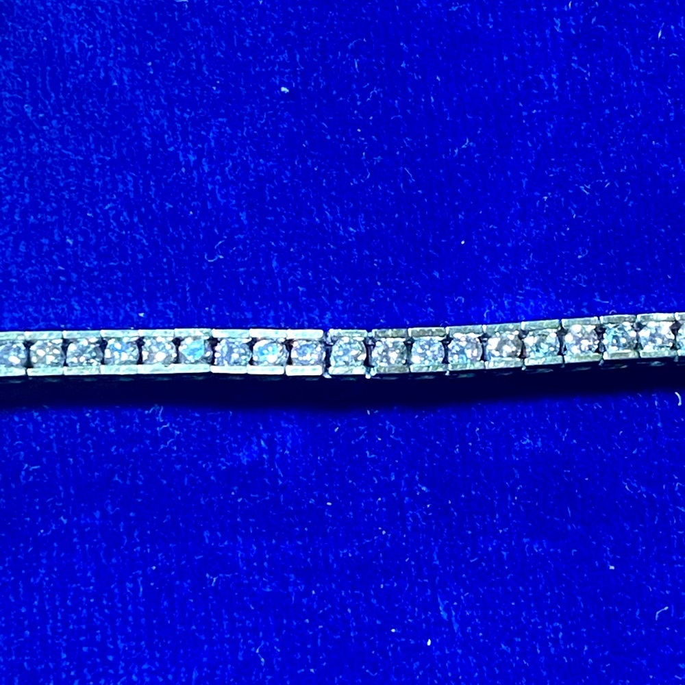 10k gold diamonds bracelet